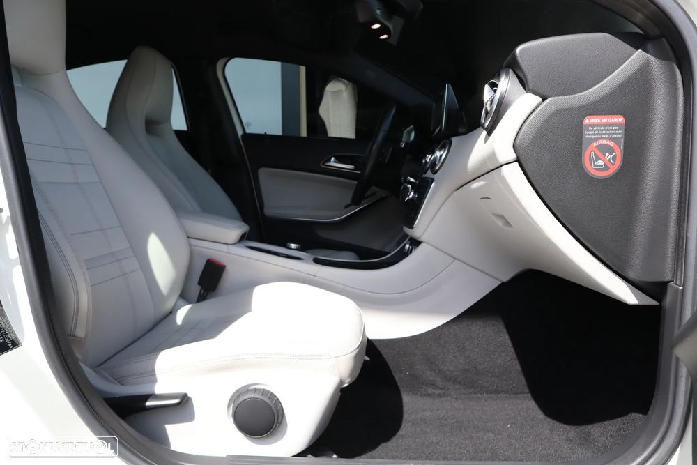 Mercedes-Benz A 180 CDI 7G-DCT Urban - 11