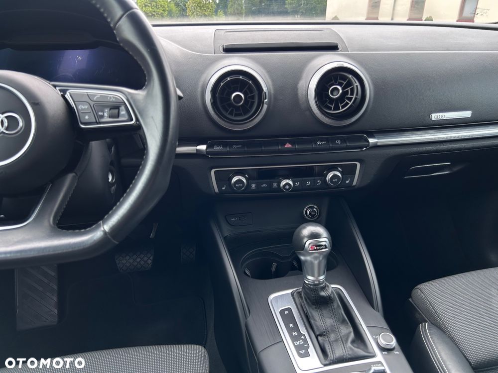 Audi A3 1.4 TFSI cylinder on demand ultra S tronic S line Sportpaket - 31