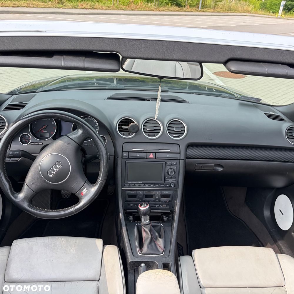 Audi A4 Cabrio 1.8 T - 13
