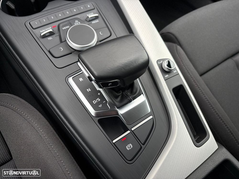 Audi A4 Avant 2.0 TDI S-line S tronic - 44