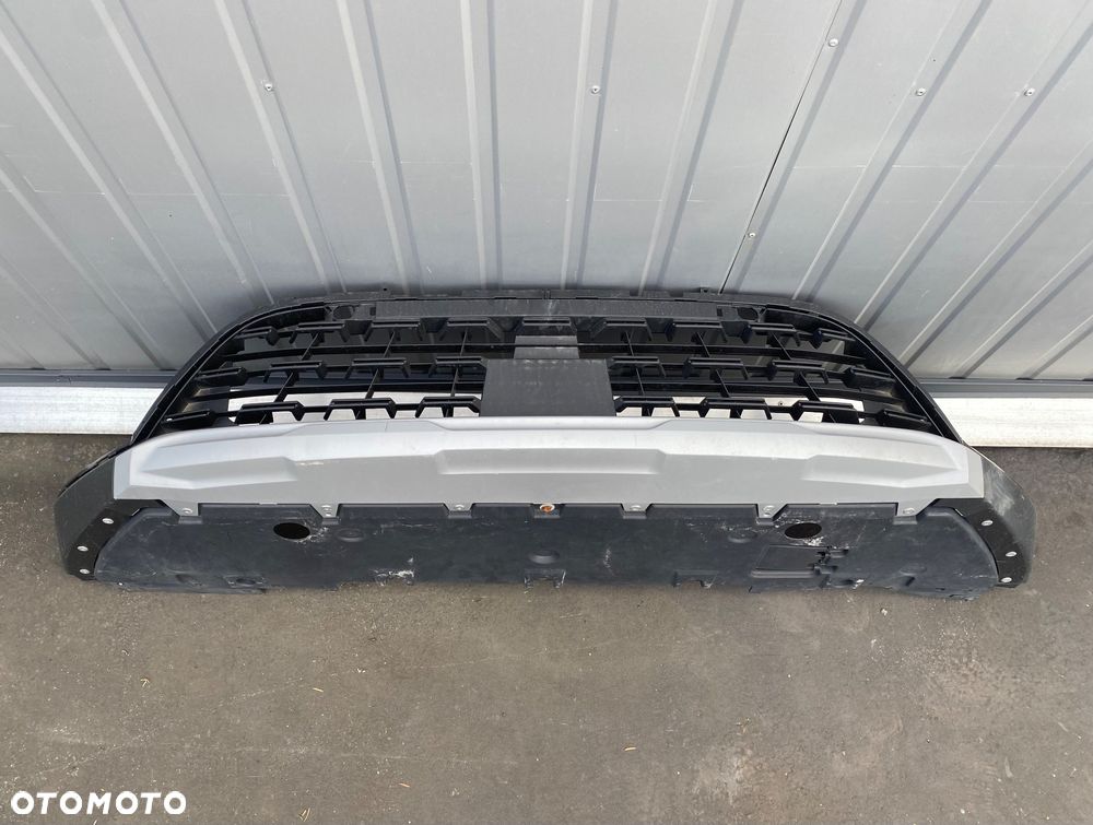 RENAULT Kaptur CAPTUR 2 II PŁYTA ZDERZAK PRZEDNI PRZÓD NAKŁADKA DOKŁADKA LISTWA SPOILER ZDERZAKA PRZEDNIEGO W ZDERZAK PRZEDNI dyfuzor przód 620842373R  620260503R - 2