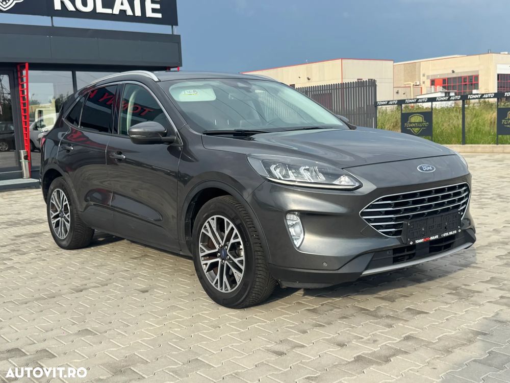 Ford Kuga 1.5 TDCi 2x4 Aut. Titanium - 9