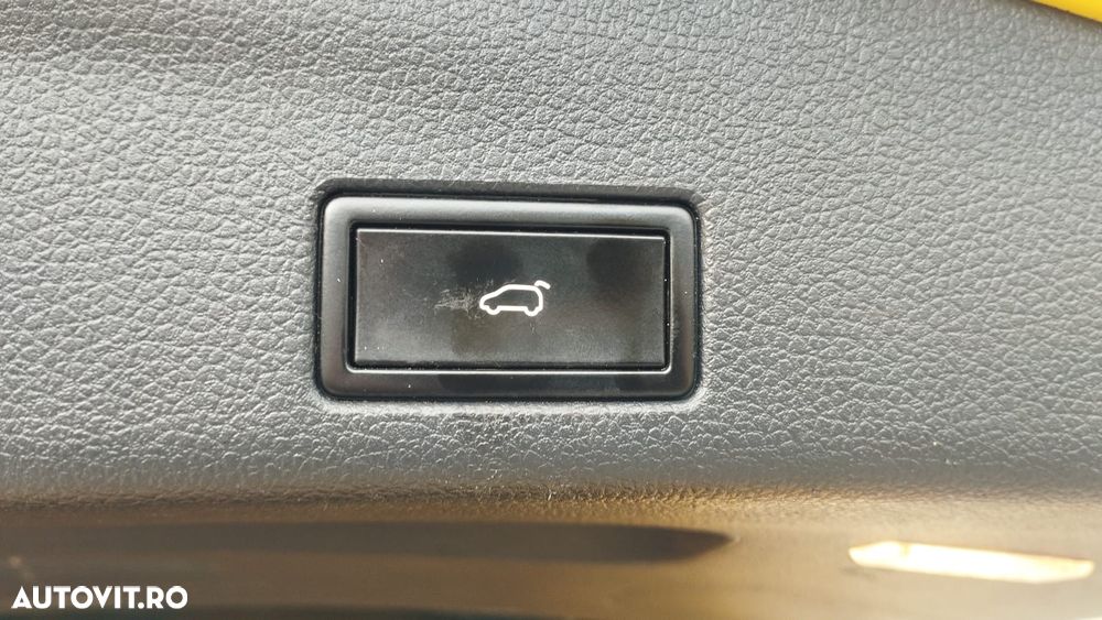 Volkswagen Sharan 2.0 TDI (BlueMotion Technology) Comfortline - 9