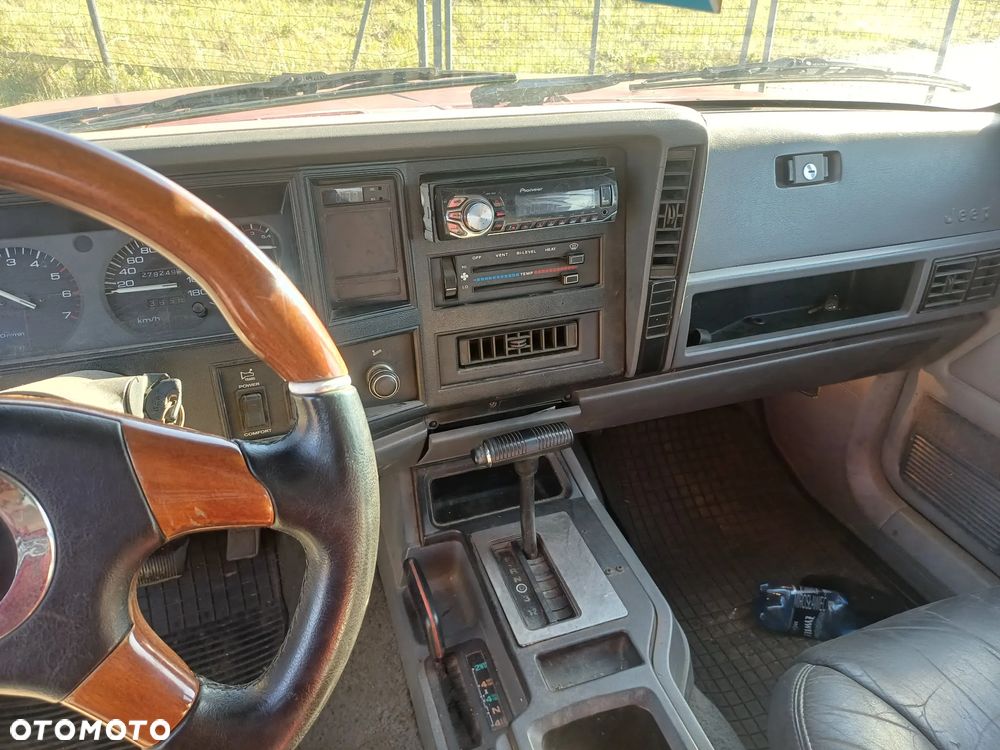 Jeep Cherokee 4.0 - 19