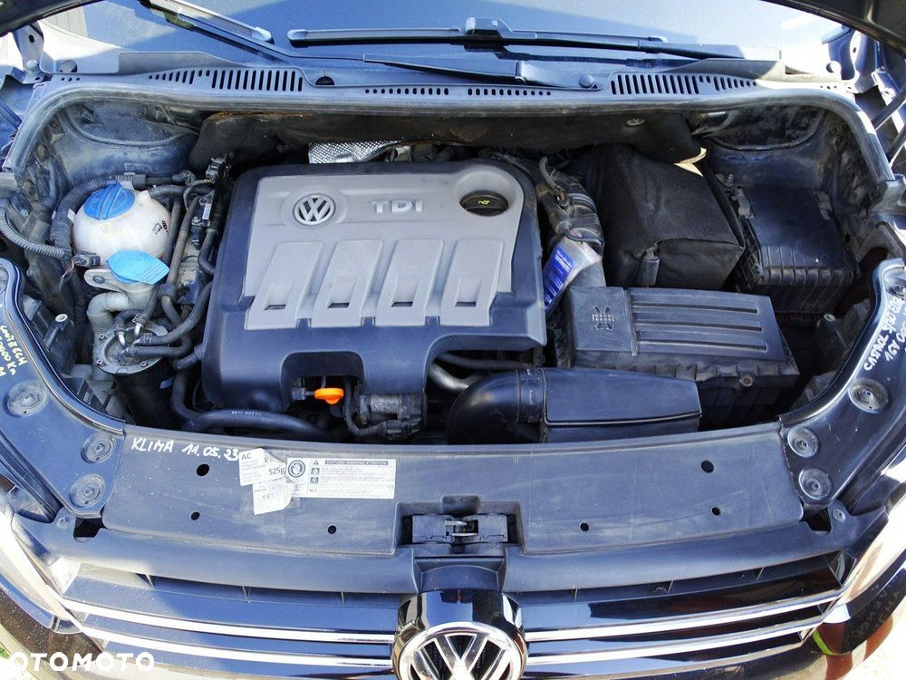 Volkswagen Touran - 36