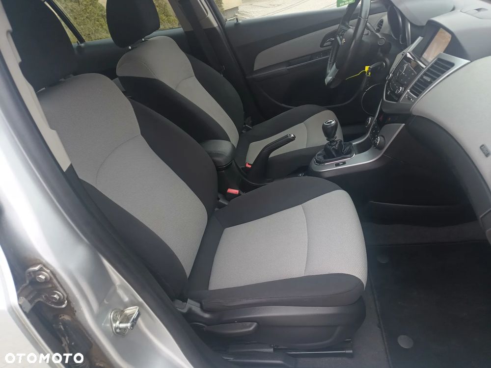 Chevrolet Cruze - 9