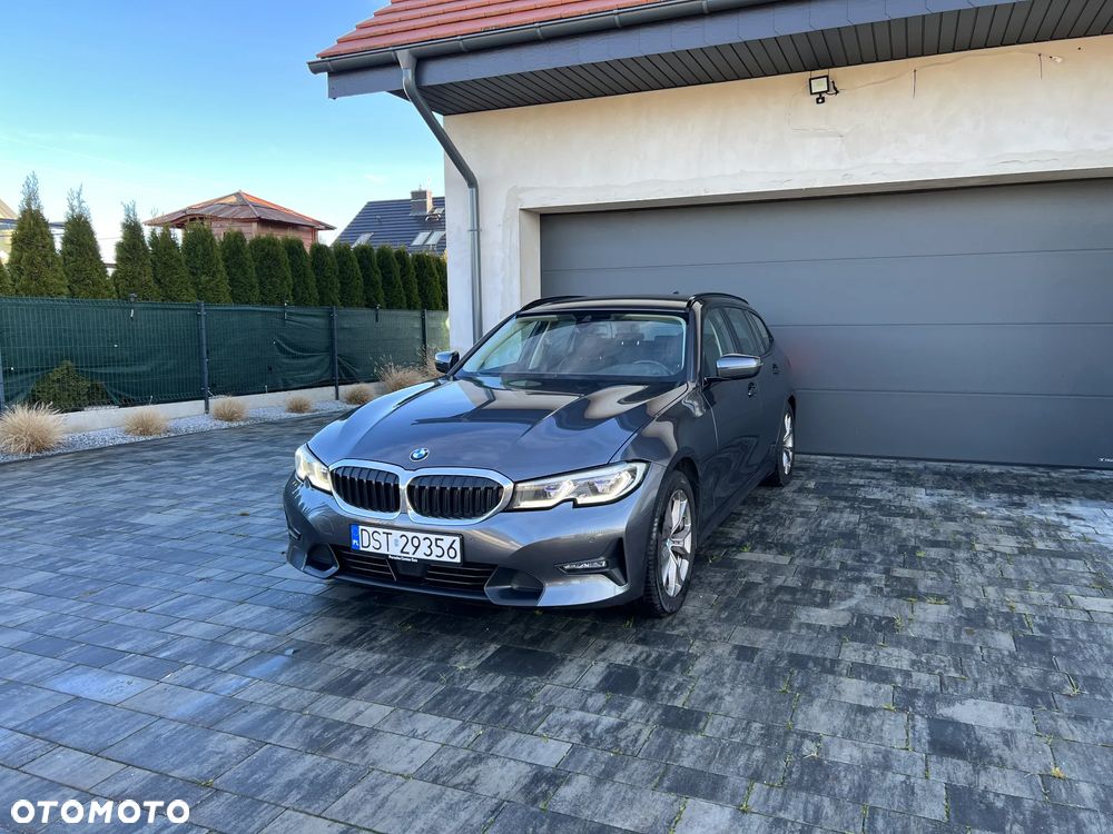 BMW Seria 3 320d Sport Line Shadow - 3
