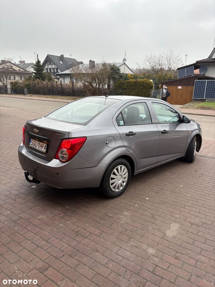 Chevrolet Aveo - 3