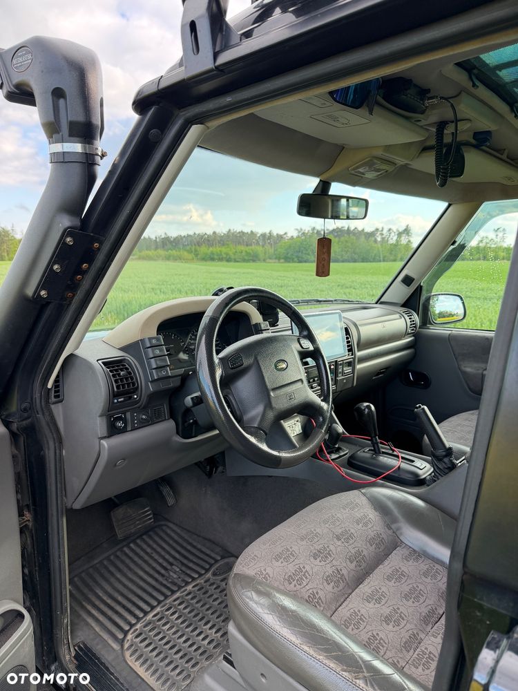 Land Rover Discovery - 12