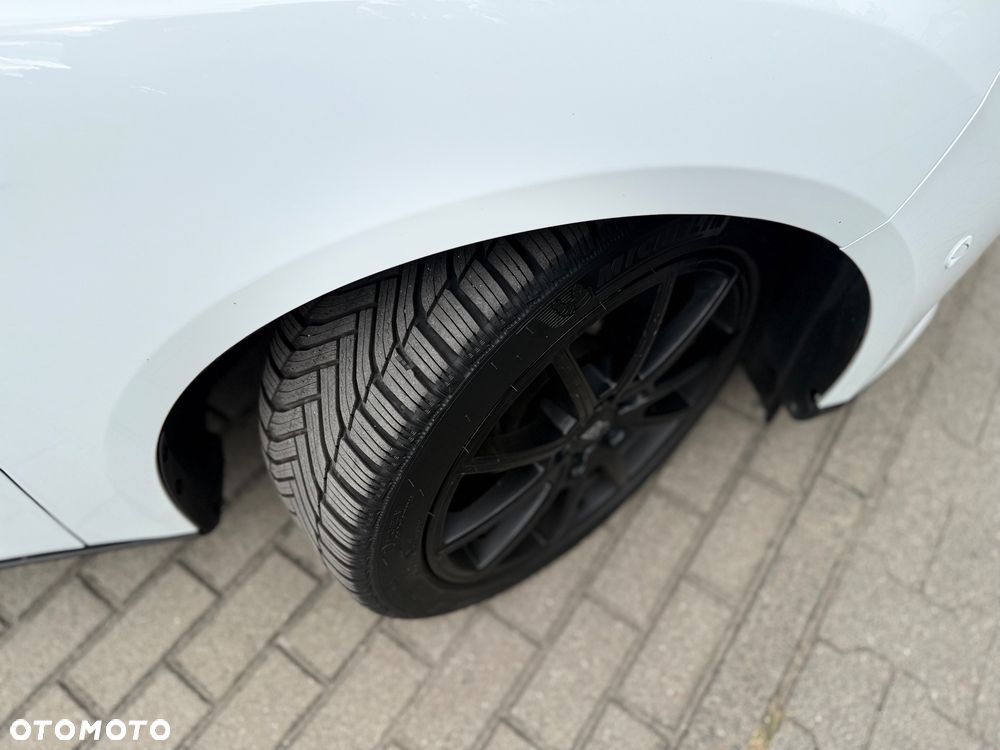 Ford Focus 1.0 EcoBoost Trend - 24