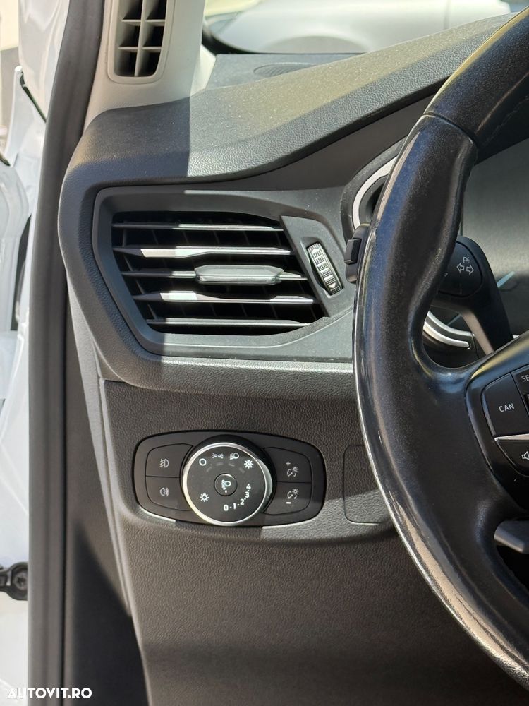 Ford Focus 1.0 EcoBoost Active - 9