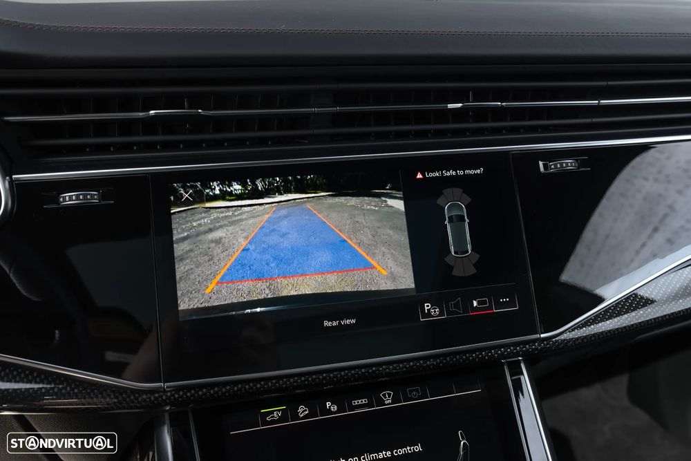 Audi Q8 SUV TFSI e quattro 360 kW tiptronic - 15