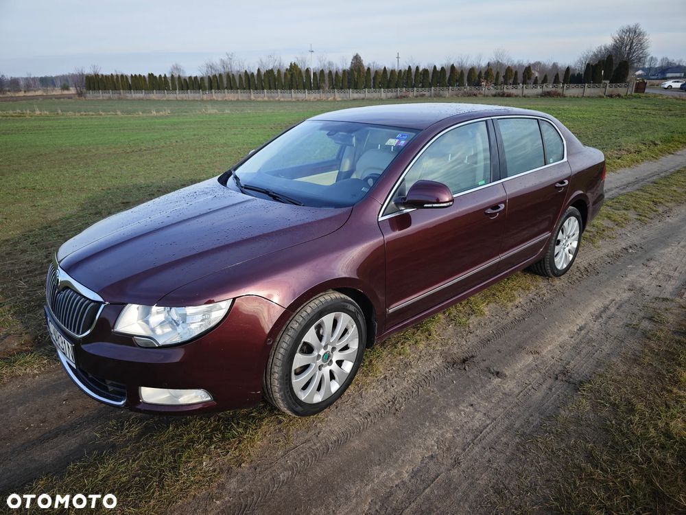 Skoda Superb 2.0 TDI 4x4 Platinum DSG - 2