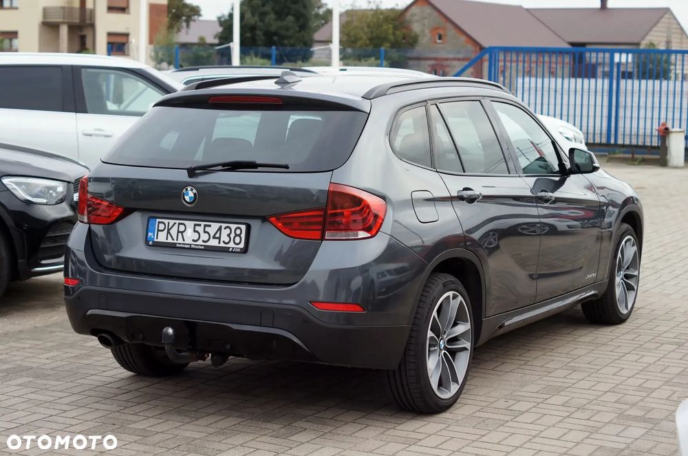 BMW X1 xDrive18d Sport Line - 4