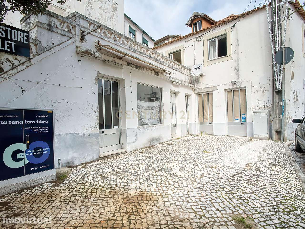 Prédio Histórico em São Martinho do Porto | T5 + Lojas | Potencial de - Grande imagem: 5/33