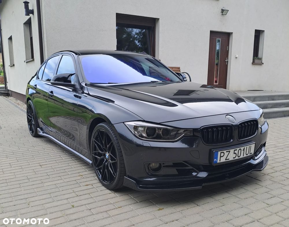 BMW Seria 3 320i Sport Line - 1