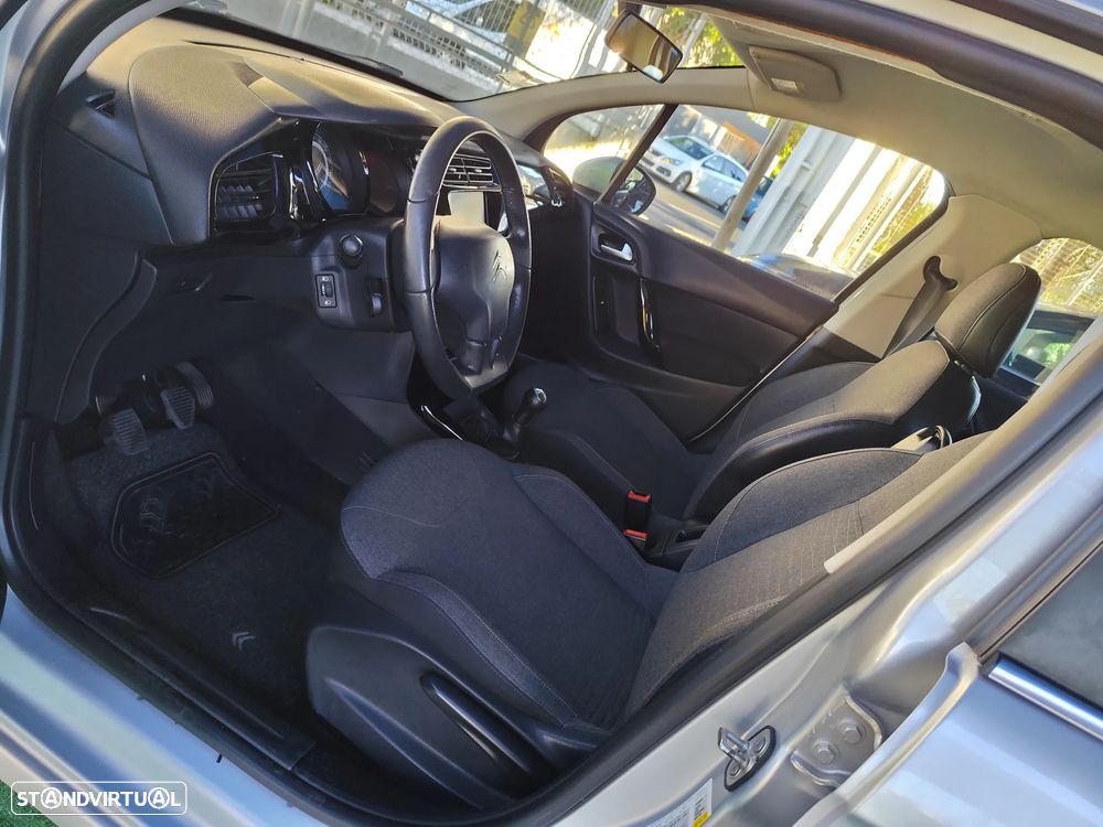 Citroën C3 1.2 PureTech Collection - 21