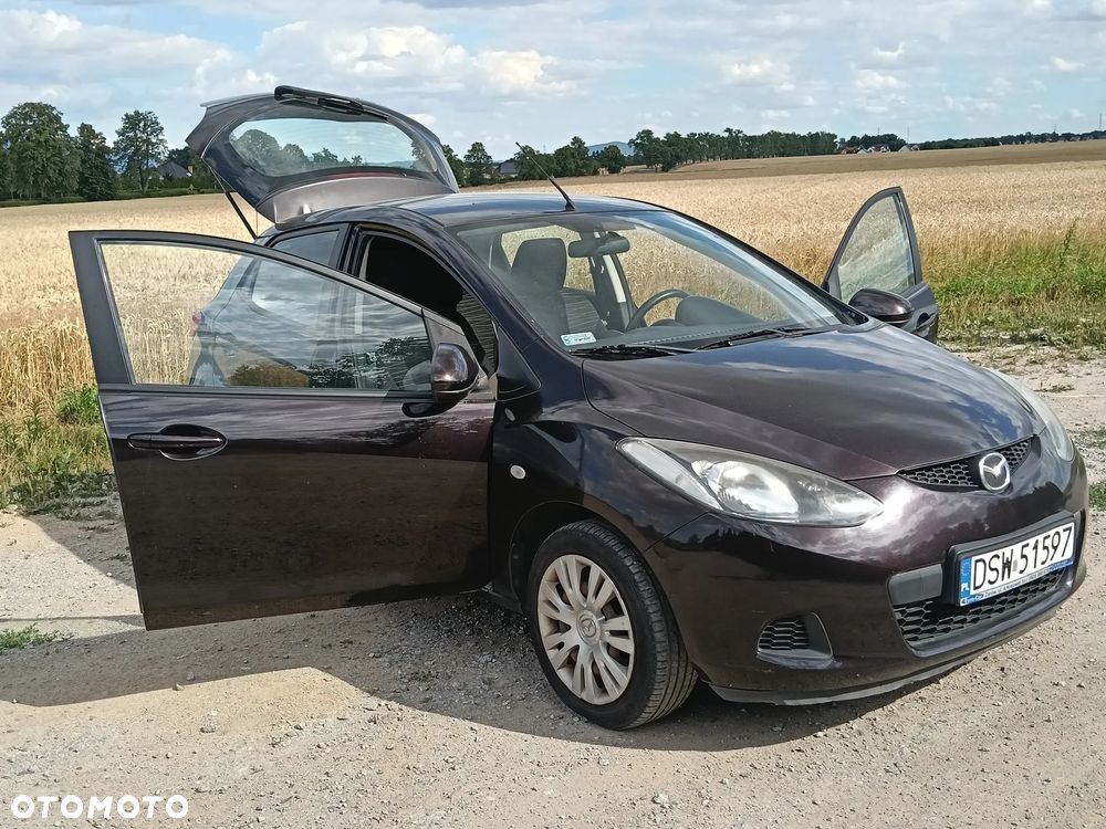 Mazda 2 - 4