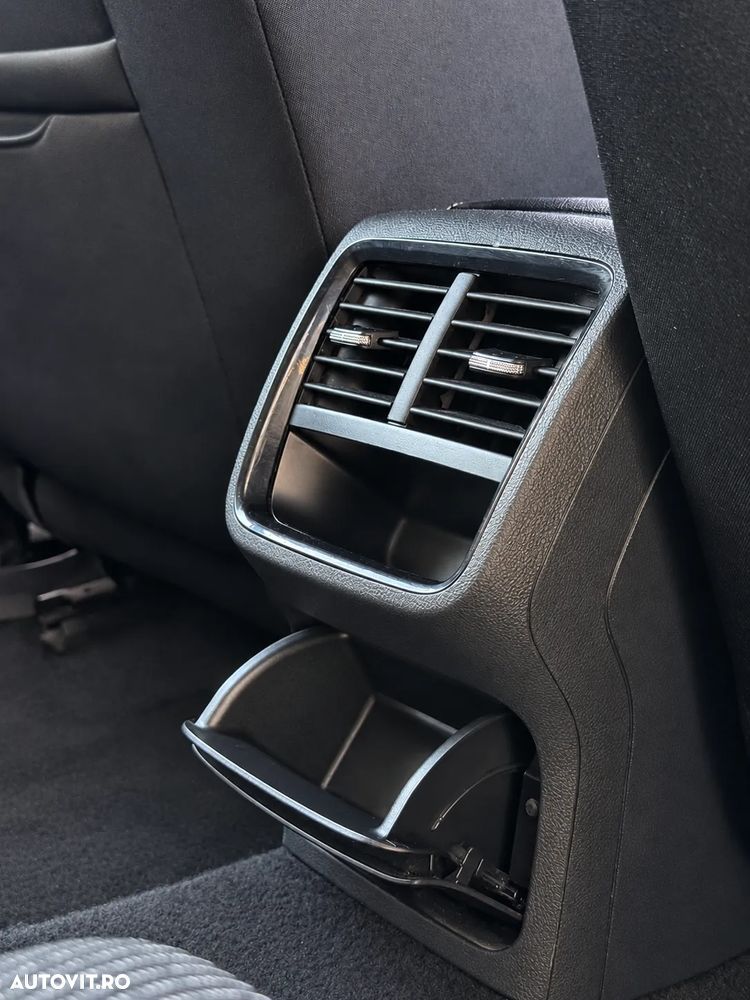 SKODA Octavia 2021 — imagine 10