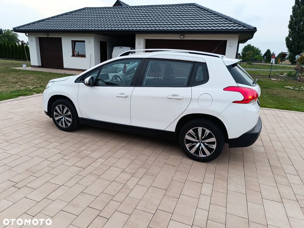 Peugeot 2008 1.2 Pure Tech Style - 5