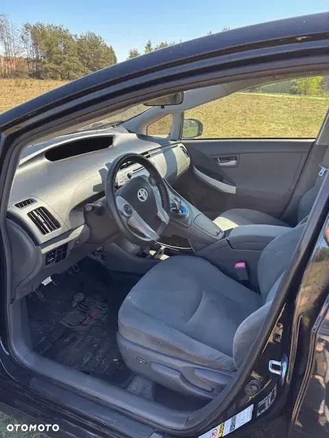 Toyota Prius 1.8 HSD Luna - 8