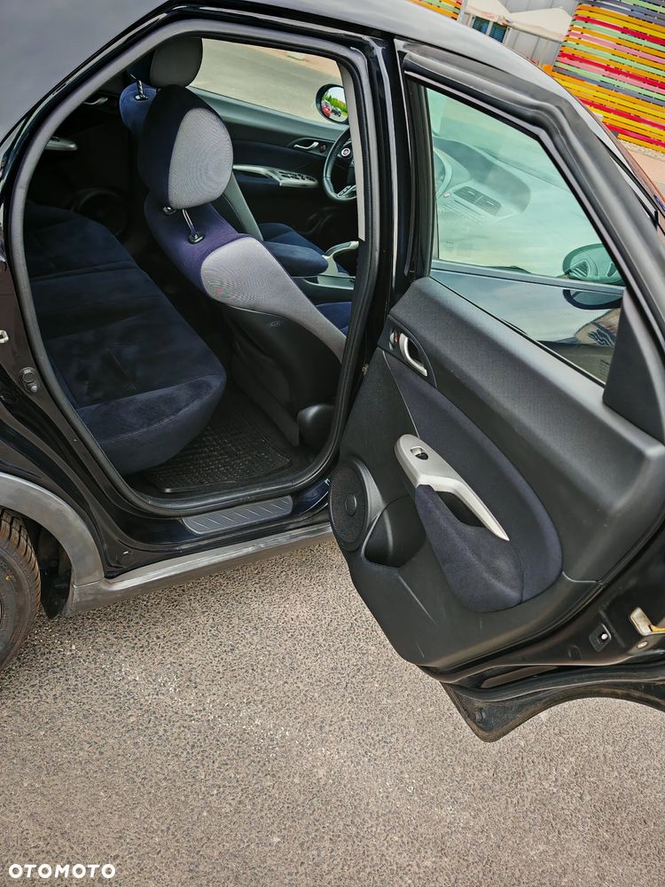Honda Civic 1.8 Executive - 27
