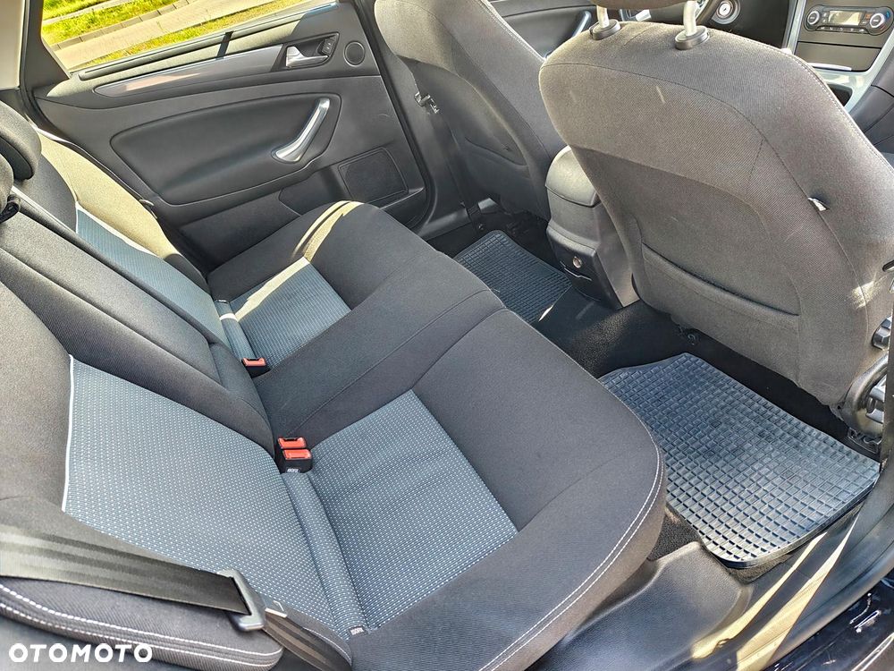 Ford Mondeo 2.0 Trend - 15