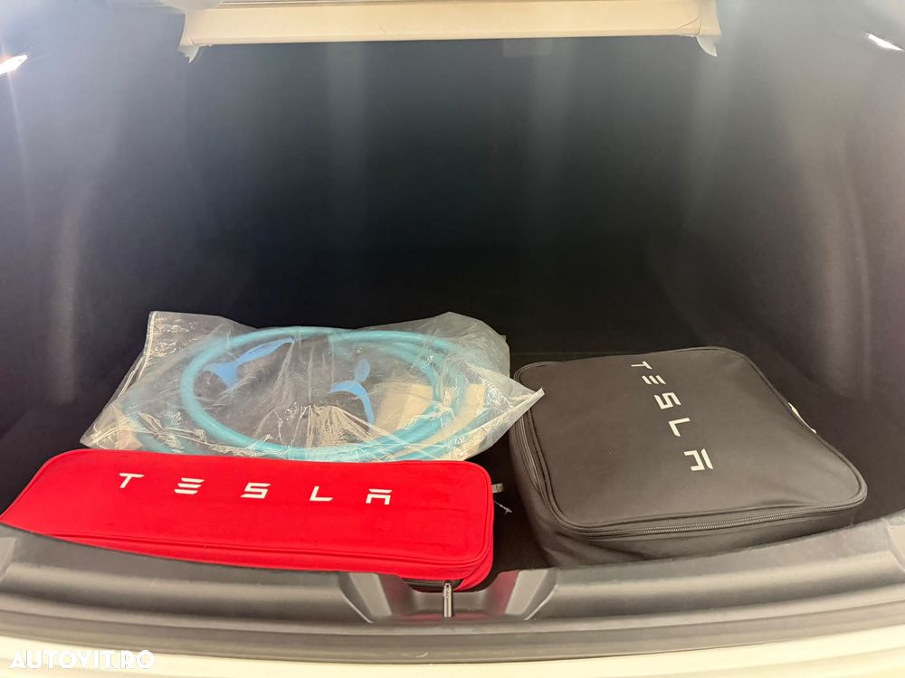 Tesla Model 3 Langstreckenbatterie Allradantrieb Dual Motor - 14