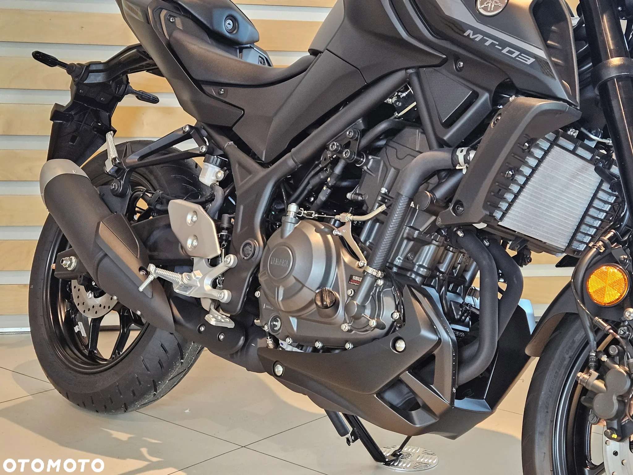 Yamaha MT - 8