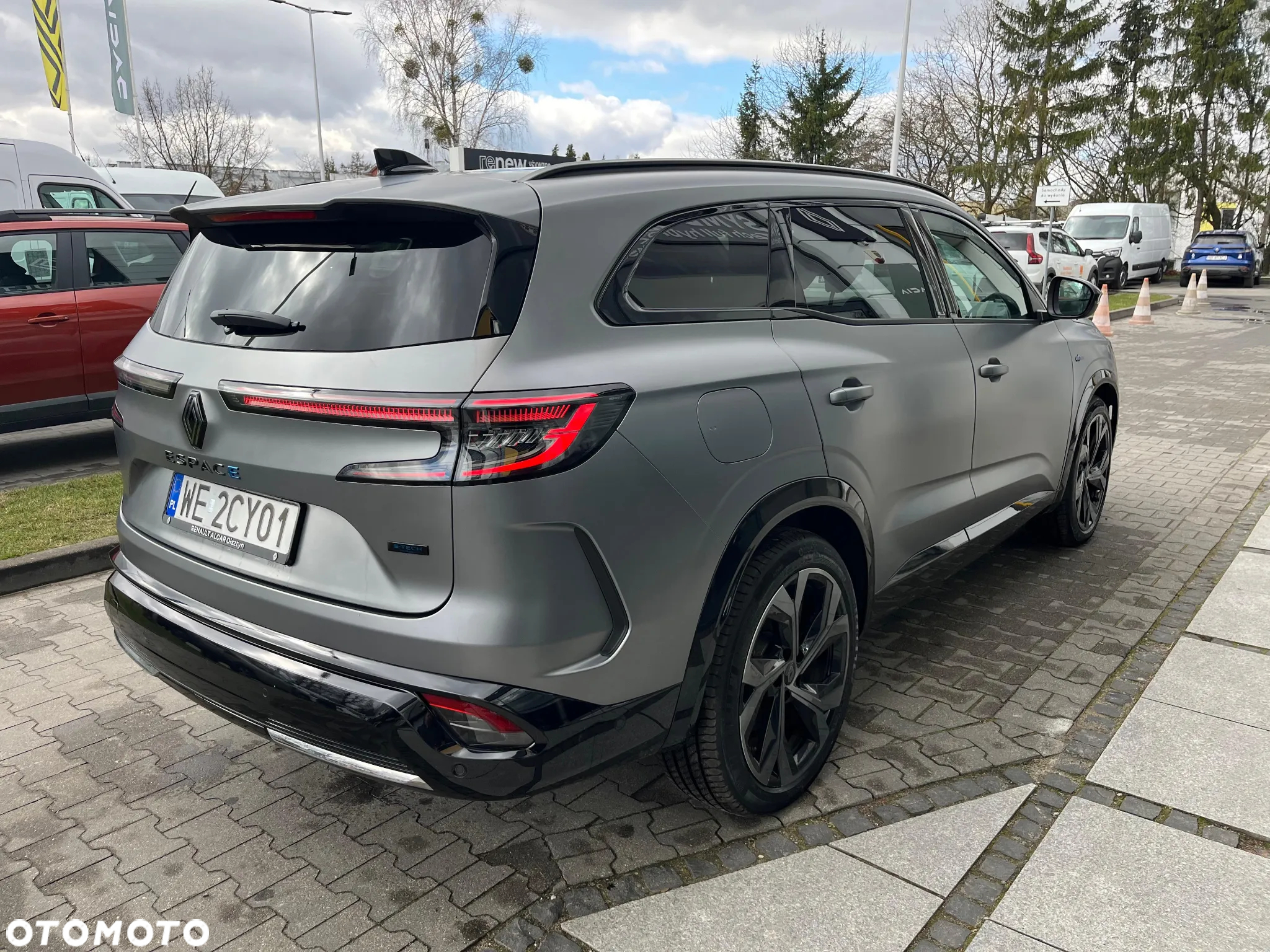 Renault Espace ver-1-2-e--tech-full-hybrid-200-esprit-alpine-mmt-5os - 9