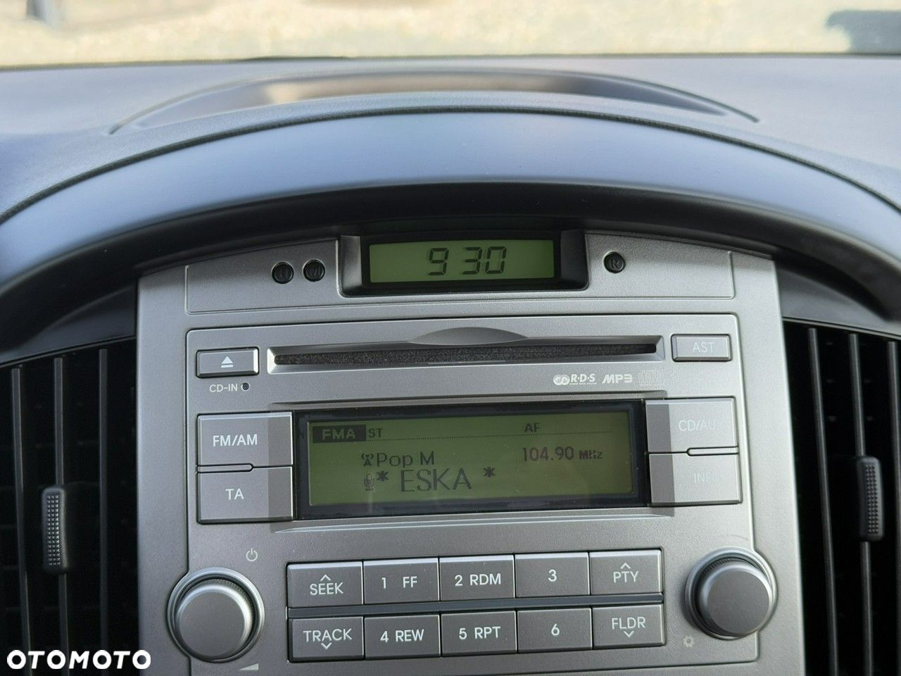 Hyundai H-1 2.5 CRDi Travel Family - 23