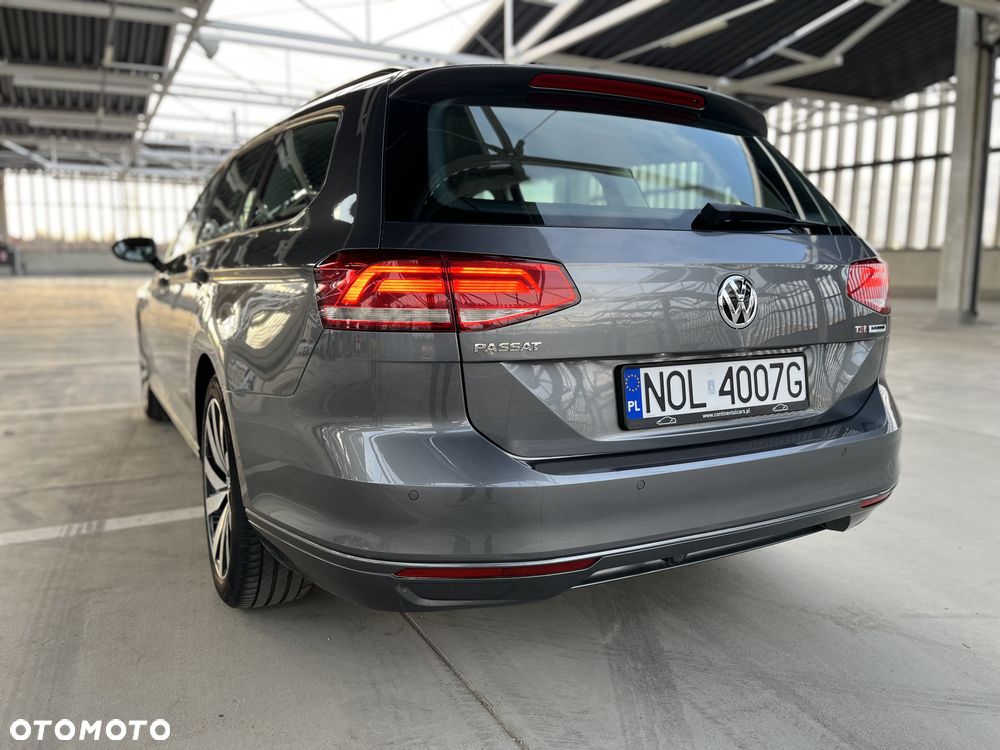 Volkswagen Passat - 9