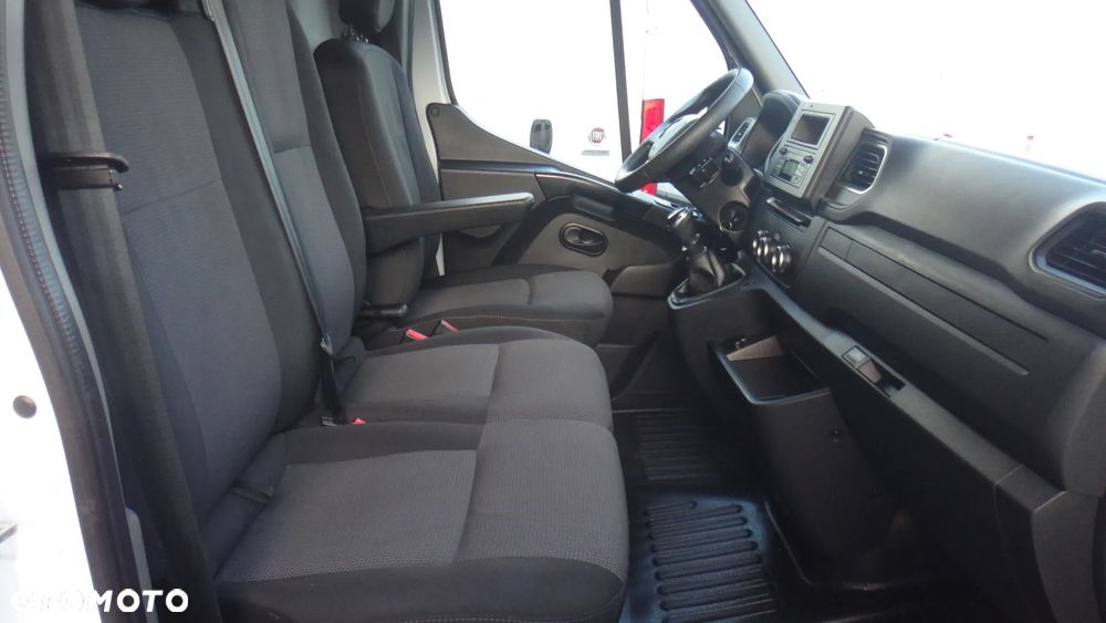 Renault Master - 11