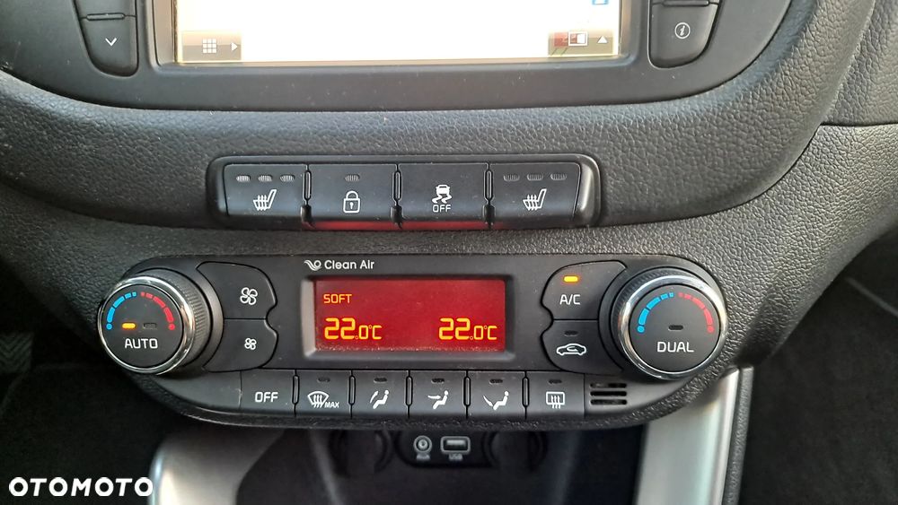 Kia Ceed 1.6 CRDi 136 ISG Dream Team Edition - 33