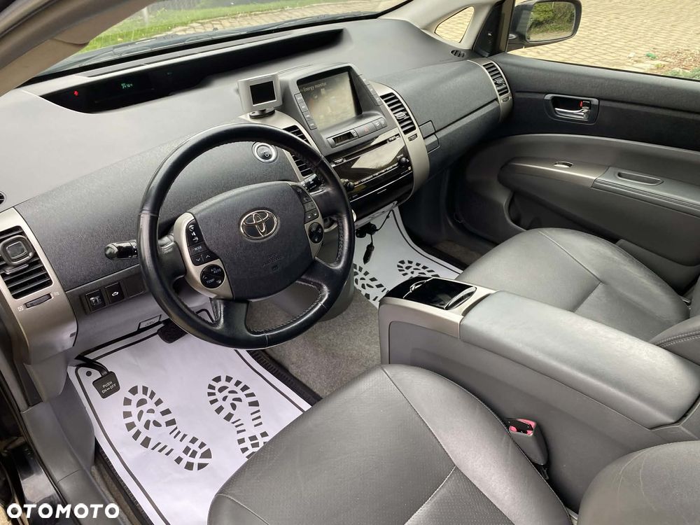 Toyota Prius 1.5 VVT-i Sol - 19