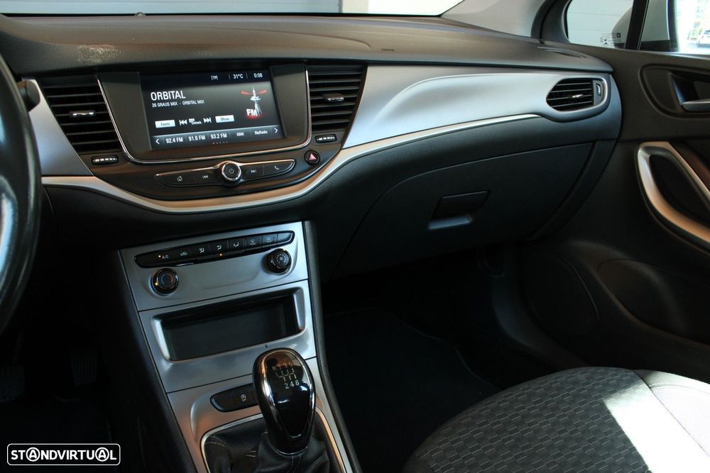 Opel Astra Sports Tourer 1.5 D S&S Business Edition - 20