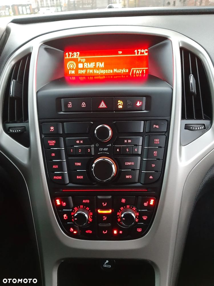Opel Astra 1.4 Turbo 150 Jahre - 20