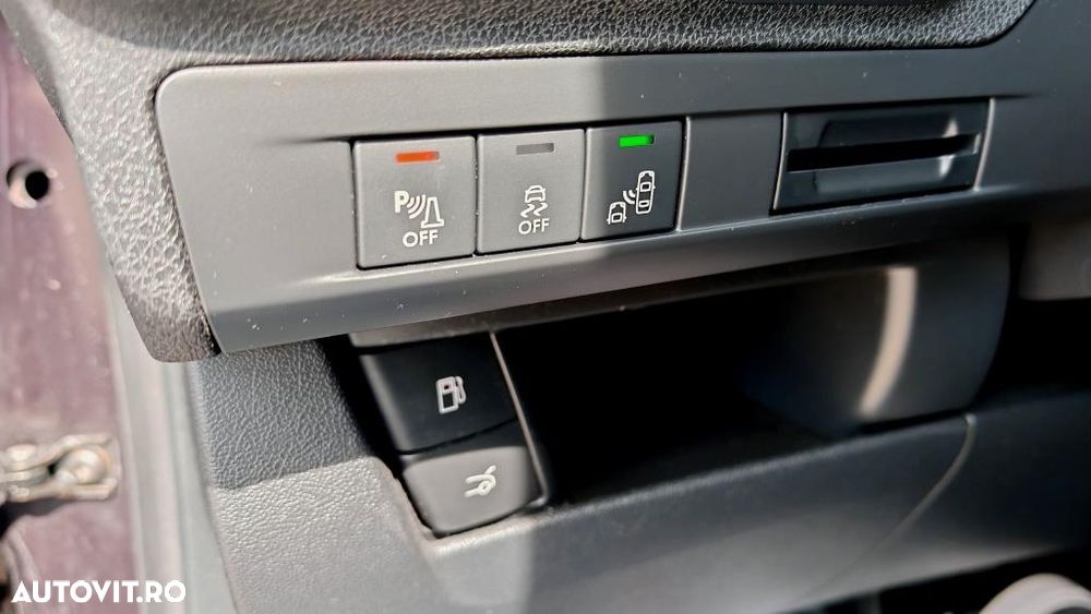 Citroën DS5 Hybrid4 EGS6 SportChic - 23