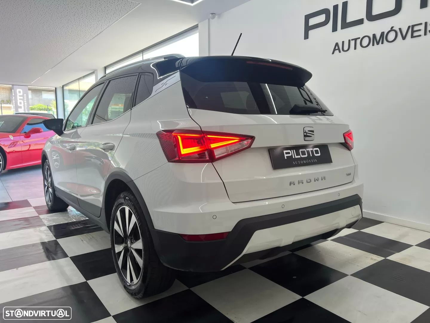 SEAT Arona 1.0 TGI Xcellence - 12