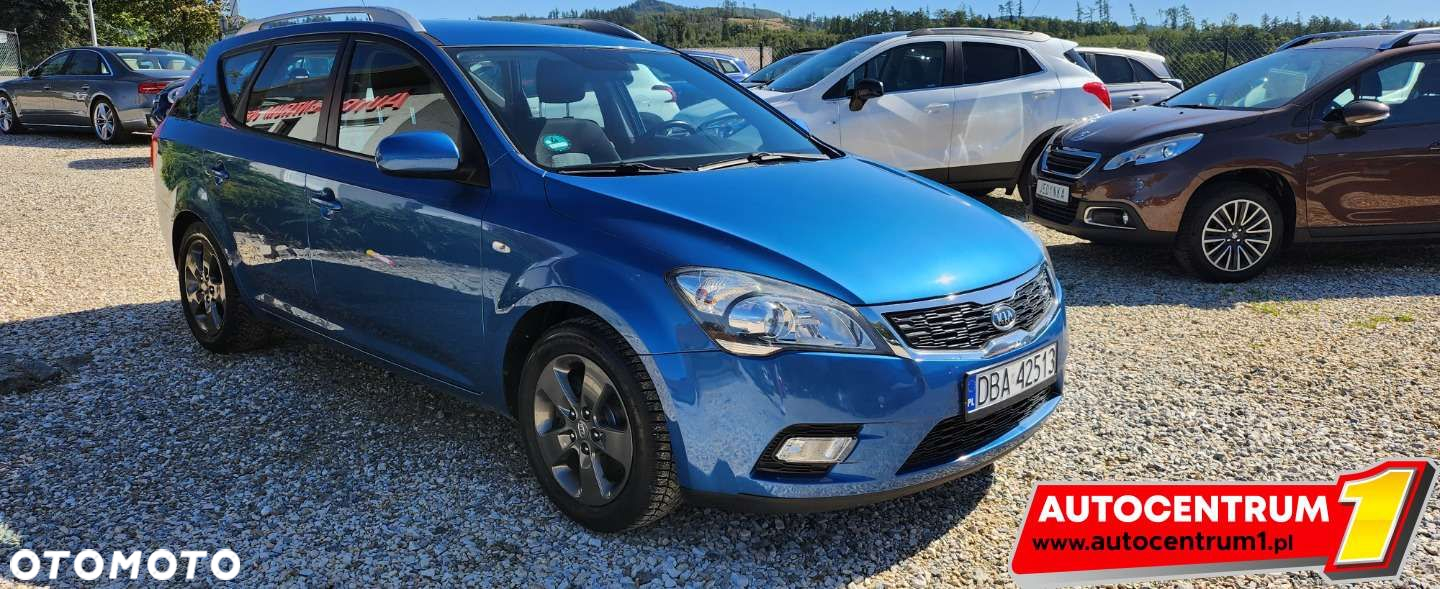 Kia Ceed - 12