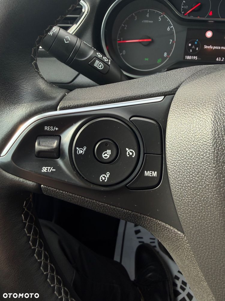 Opel Grandland X 2.0 D Start/Stop Automatik Design Line - 17