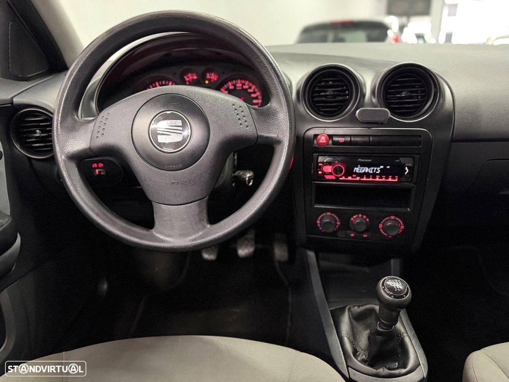 SEAT Ibiza 1.2 12V Reference - 17