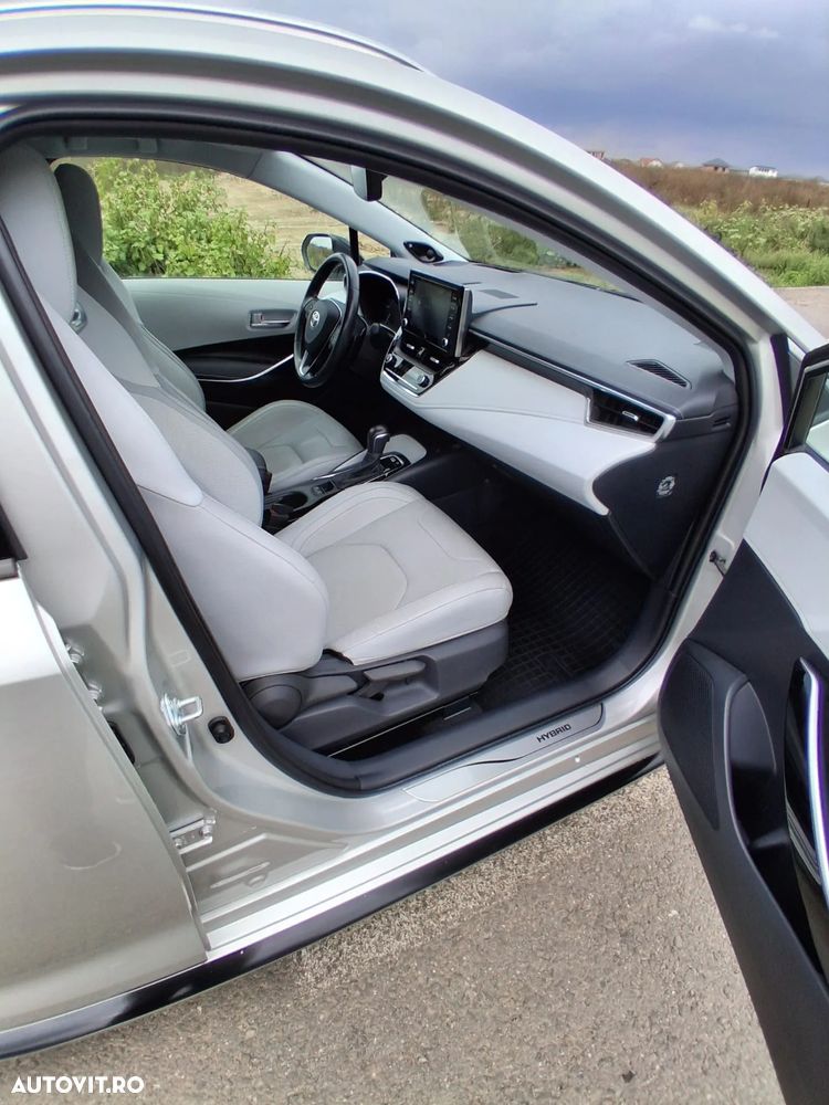 Toyota Corolla 2.0 Hybrid Touring Sports GR Sport - 13