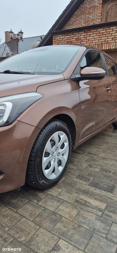 Hyundai i20 1.2 Trend - 11