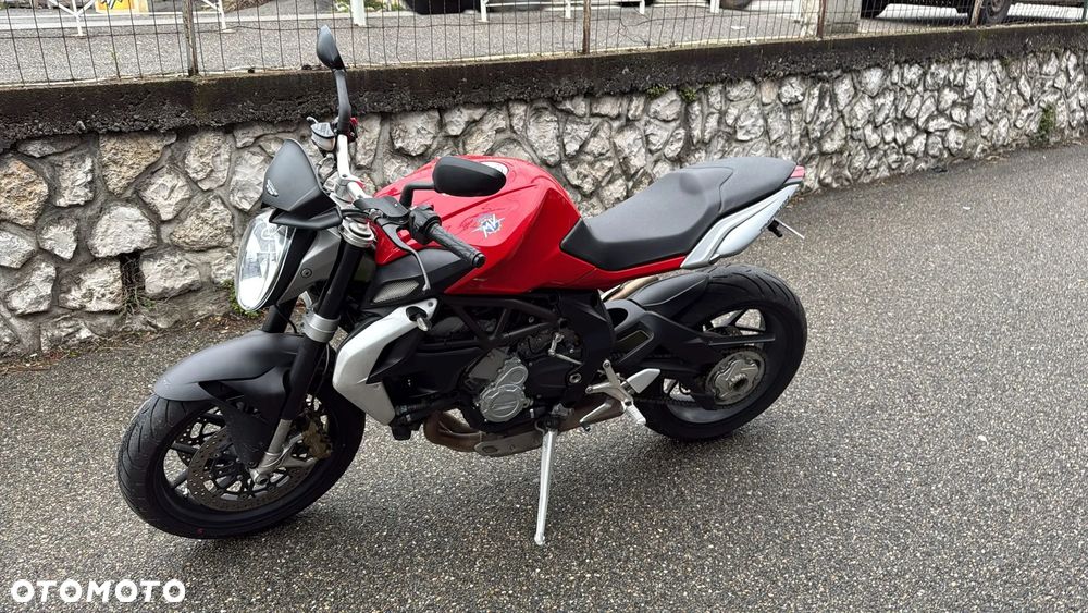 MV AGUSTA Brutale - 3
