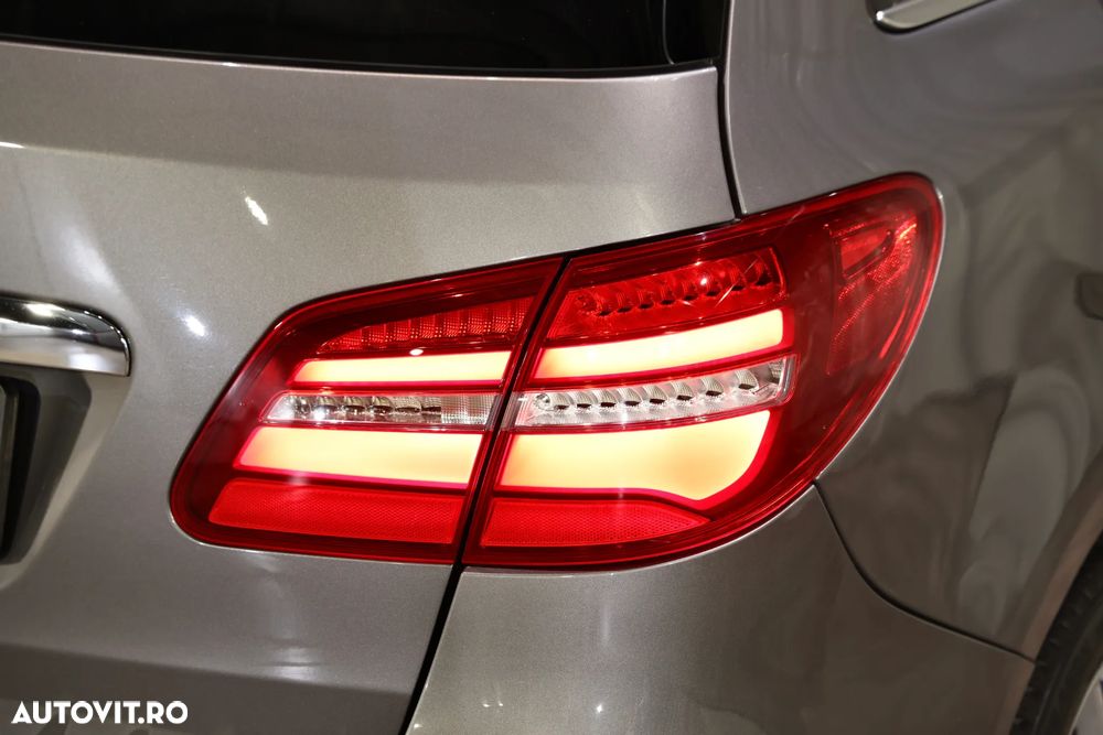 Mercedes-Benz B 180 BlueEfficiency - 35