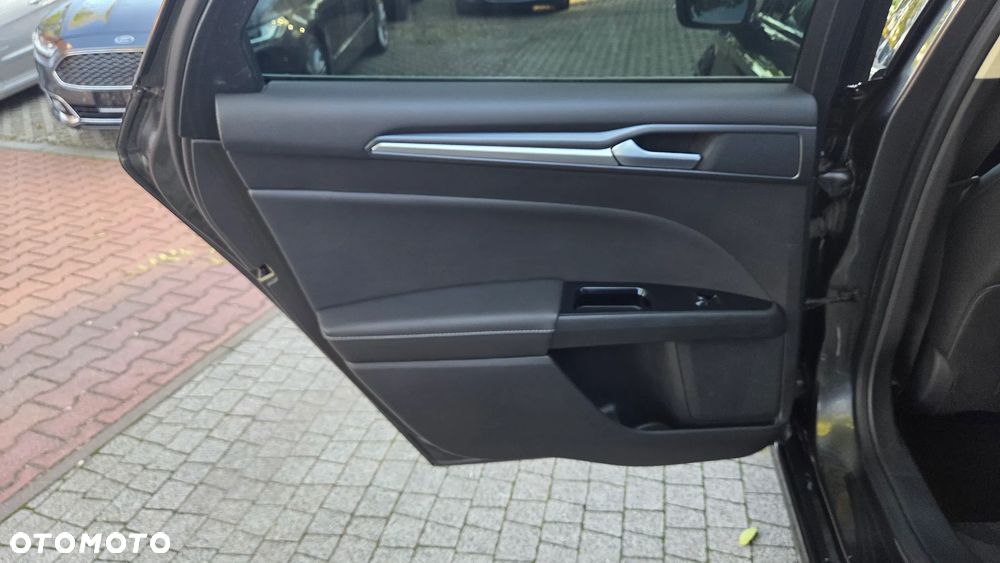 Ford Mondeo 2.0 TDCi STart-Stopp Titanium - 30
