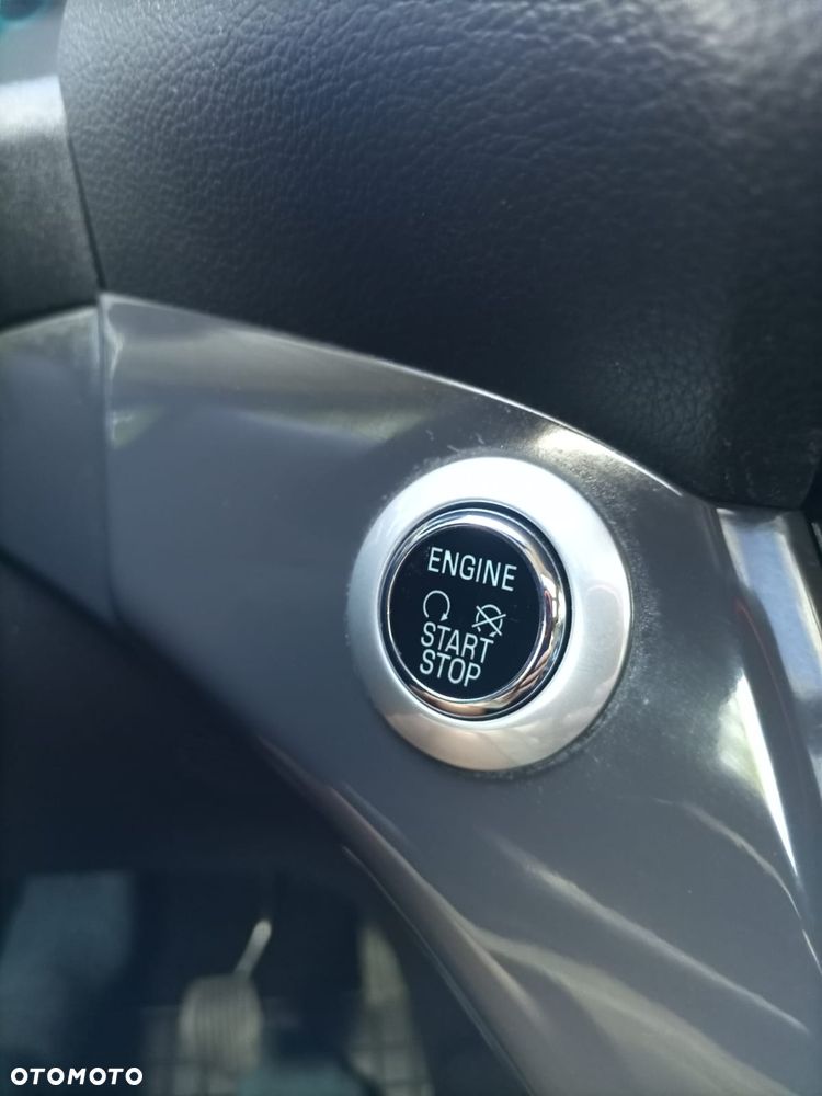 Ford Kuga - 13