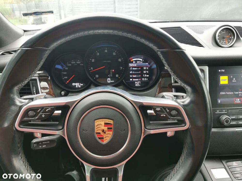 Porsche Macan Standard - 4