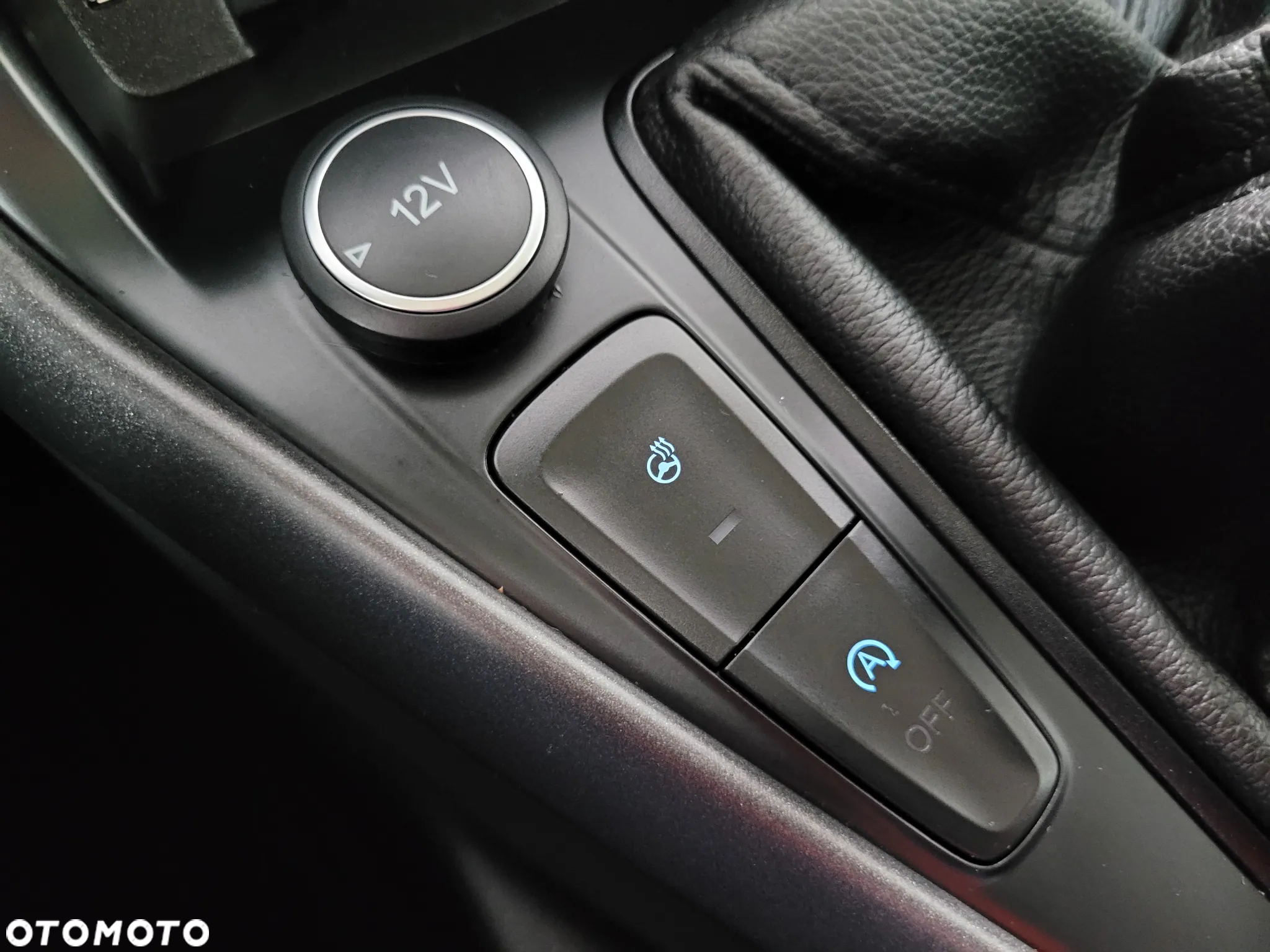 Ford Focus 1.0 EcoBoost Trend Edition - 26